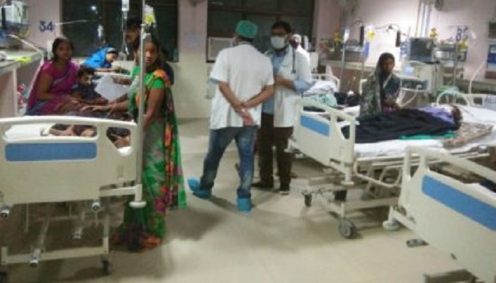ഗോരഖ്പൂർ ദുരന്തം: മരണസംഖ്യ 63 ആയി ഉയർന്നു ഗോരഖ്പൂർ ദുരന്തം: മരണസംഖ്യ 63 ആയി ഉയർന്നു