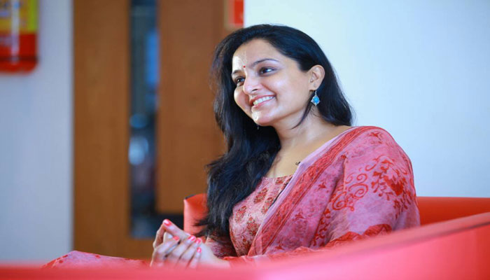 മലയാളിയുടെ പ്രിയതാരത്തിന് ഇന്ന് പിറന്നാള് മധുരം മലയാളിയുടെ പ്രിയതാരത്തിന് ഇന്ന് പിറന്നാള് മധുരം