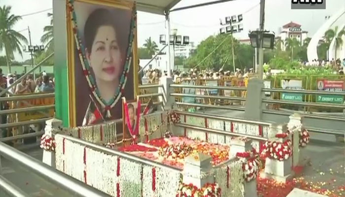 'അമ്മ' ഓര്മ്മയായിട്ട് ഇന്ന് ഒരു വര്ഷം 'അമ്മ' ഓര്മ്മയായിട്ട് ഇന്ന് ഒരു വര്ഷം