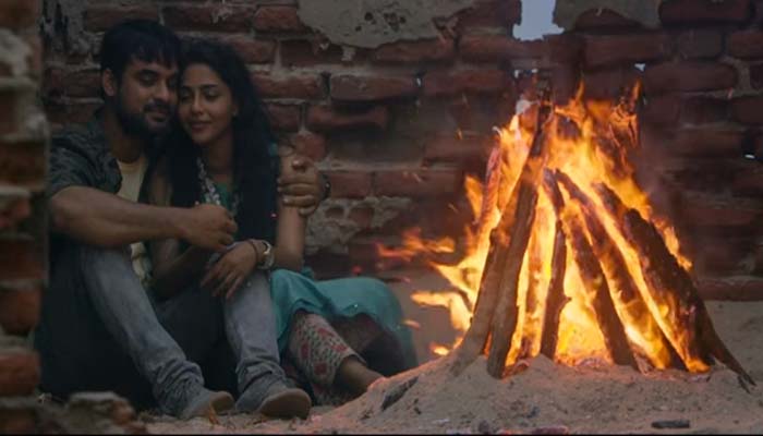 പ്രണയം നിറച്ച് മായാനദിയിലെ ഗാനം, വീഡിയോ കാണാം പ്രണയം നിറച്ച് മായാനദിയിലെ ഗാനം, വീഡിയോ കാണാം