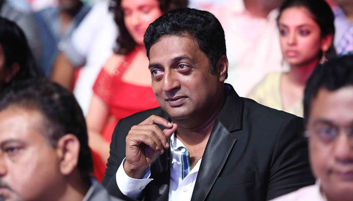 "116 എം.എല്.എമാരുണ്ട്, സര്ക്കാര് രൂപീകരിക്കാന് അവകാശവാദവുമായി റിസോര്ട്ട് ഉടമകള്"- ട്രോളി പ്രകാശ് രാജ് "116 എം.എല്.എമാരുണ്ട്, സര്ക്കാര് രൂപീകരിക്കാന് അവകാശവാദവുമായി റിസോര്ട്ട് ഉടമകള്"- ട്രോളി പ്രകാശ് രാജ്