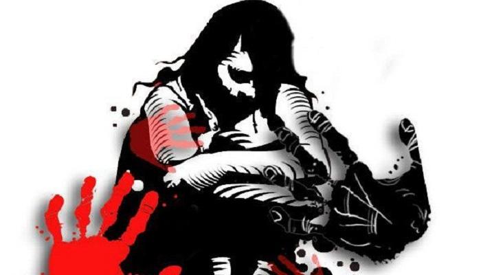'പ്രതികളെ പിടിക്കണമെങ്കില് ആദ്യം കൂടെ കിടക്കണം' കൂട്ടബലാത്സംഗത്തിനിരയായ യുവതിയോട് പോലീസ് 'പ്രതികളെ പിടിക്കണമെങ്കില് ആദ്യം കൂടെ കിടക്കണം' കൂട്ടബലാത്സംഗത്തിനിരയായ യുവതിയോട് പോലീസ്