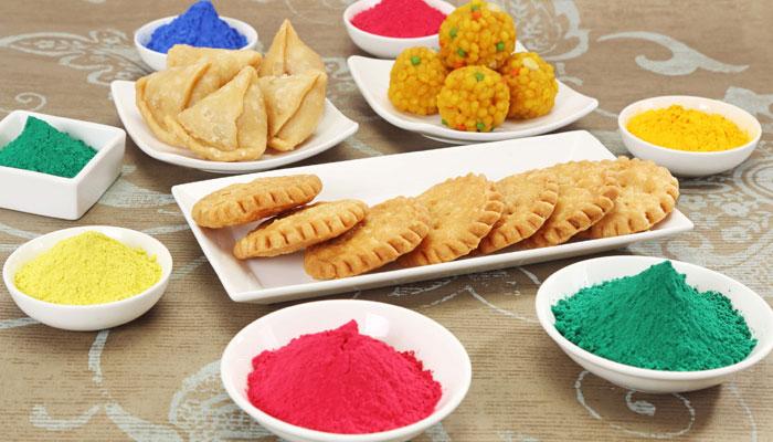 നിറമേറും പലഹാരങ്ങളുമായി ഹോളി; കൊതി കൂടി വയറിനു പണി കിട്ടാതിരിക്കാന് ഇവ ശ്രദ്ധിച്ചോളൂ! നിറമേറും പലഹാരങ്ങളുമായി ഹോളി; കൊതി കൂടി വയറിനു പണി കിട്ടാതിരിക്കാന് ഇവ ശ്രദ്ധിച്ചോളൂ!