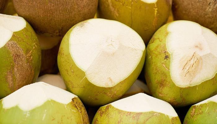 ഇളനീരാണ് മിസ്റ്റര് കൂള്! ഇളനീരാണ് മിസ്റ്റര് കൂള്!